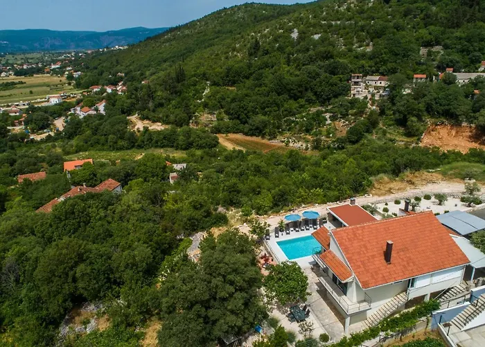Vinko Villa *
